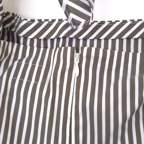 NEW Womens' Vertical Gray White Stripe Open Back Halter Ruffled Dress Size 14 - Picture 6 of 10